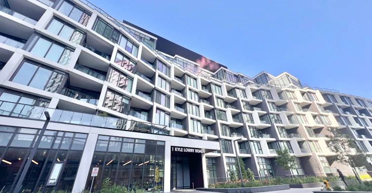 322-1 Kyle Lowry Road, Toronto, ON, M3C 0S6 - 2