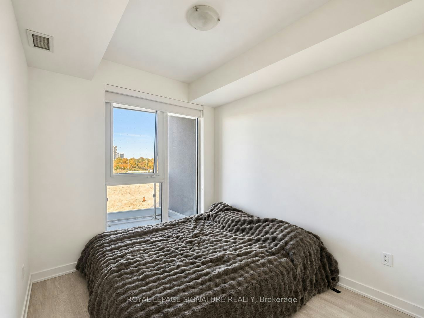 322-1 Kyle Lowry Road, Toronto, ON, M3C 0S6 - 11