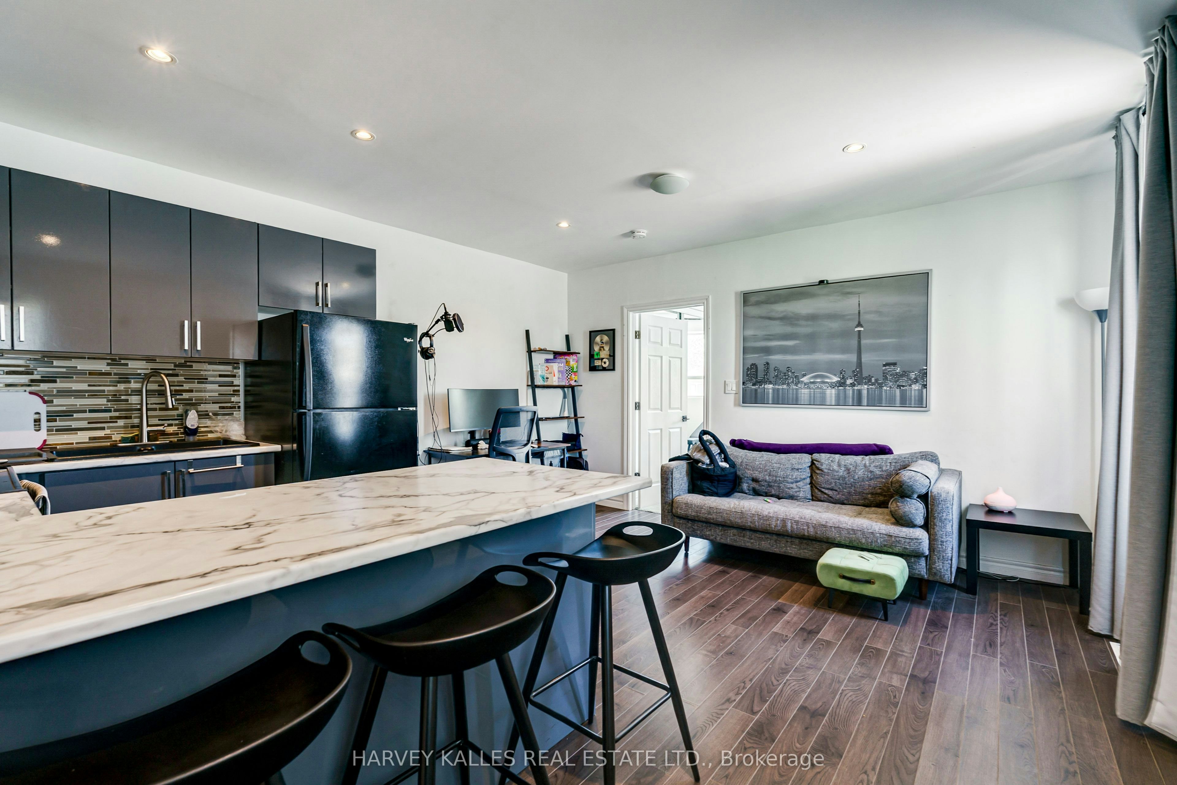 Unit A-429 Vaughan Road, Toronto, ON, M6C 2P1 - 8