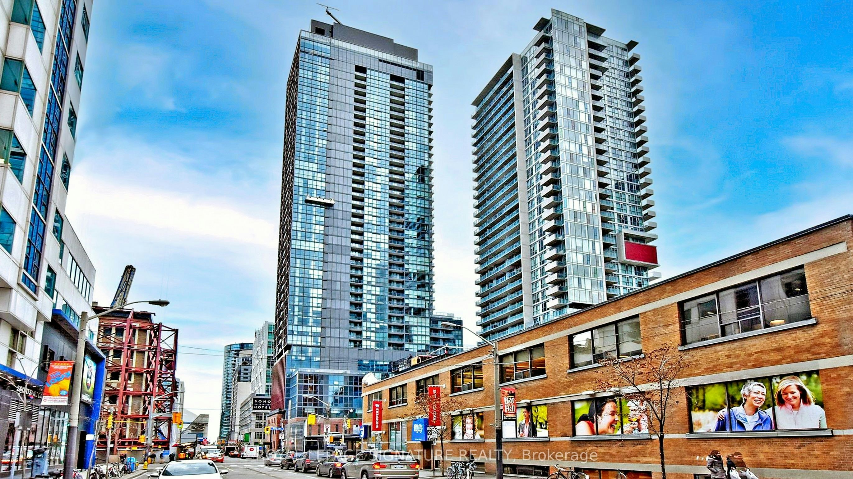 2111-88 Blue Jays Way, Toronto, ON, M5V 2G3 - 2