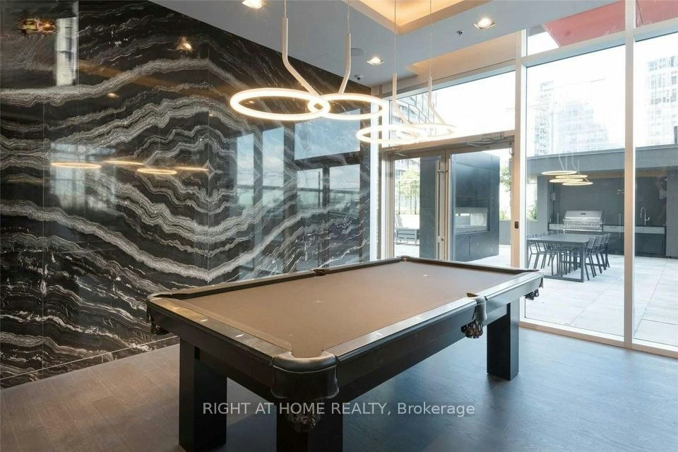 404-318 Richmond Street W, Toronto, ON, M5V 0B4 - 17
