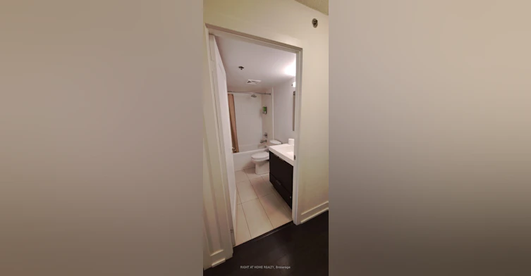 404-318 Richmond Street W, Toronto, ON, M5V 0B4 - 10