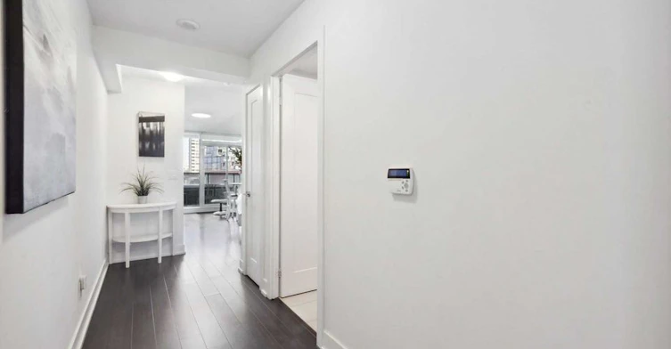 404-318 Richmond Street W, Toronto, ON, M5V 0B4 - 9