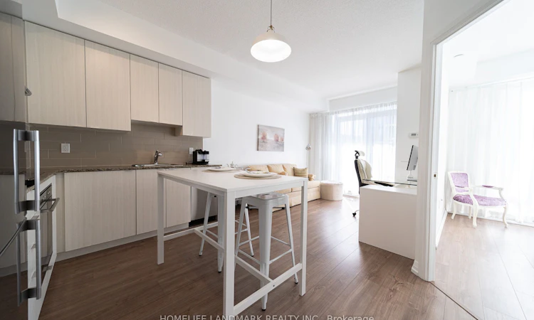 1807-50 Ann O'reilly Road