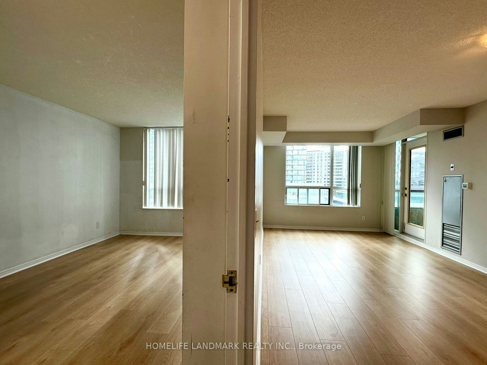 1011-238 Doris Avenue, Toronto, ON, M2N 6W1