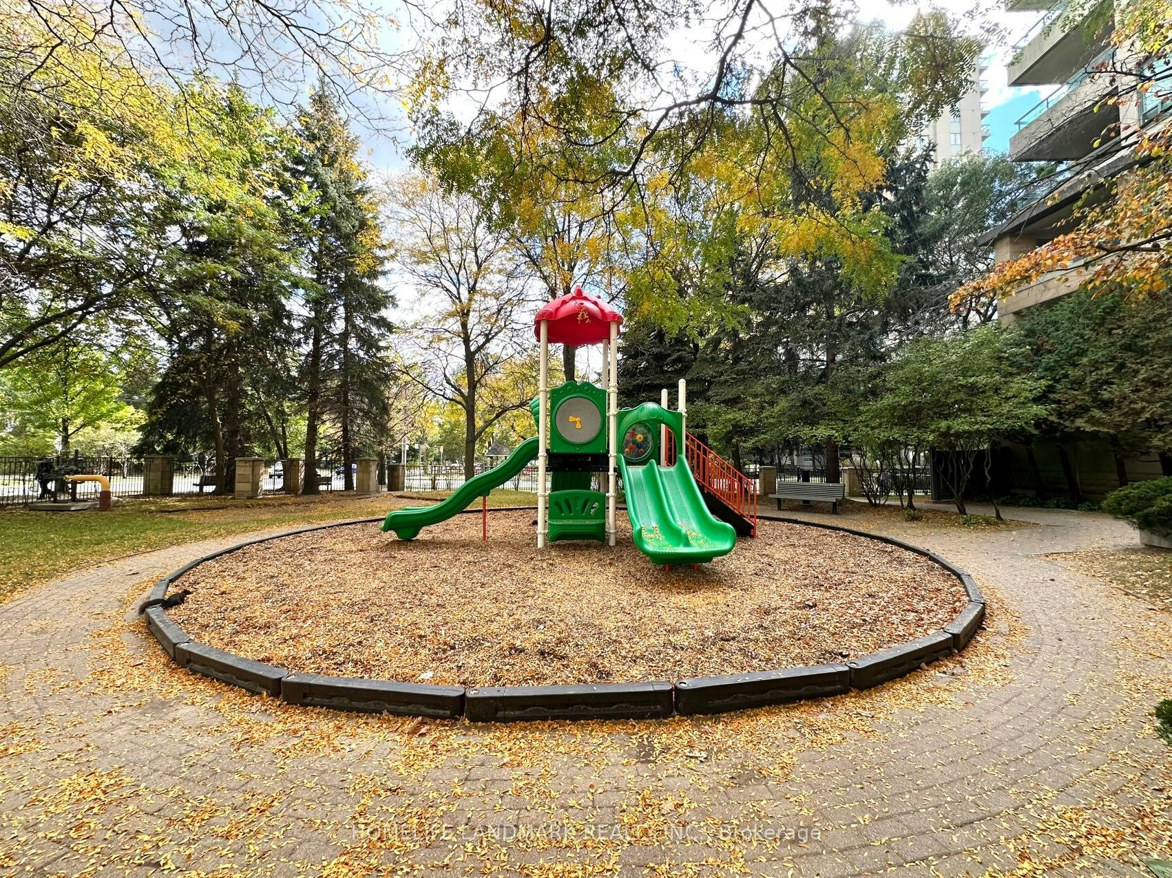 1011-238 Doris Avenue, Toronto, ON, M2N 6W1 - 30