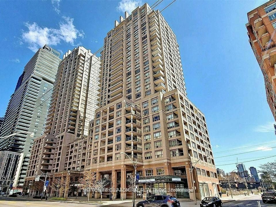 905-909 Bay Street, Toronto, ON, M5S 3G2
