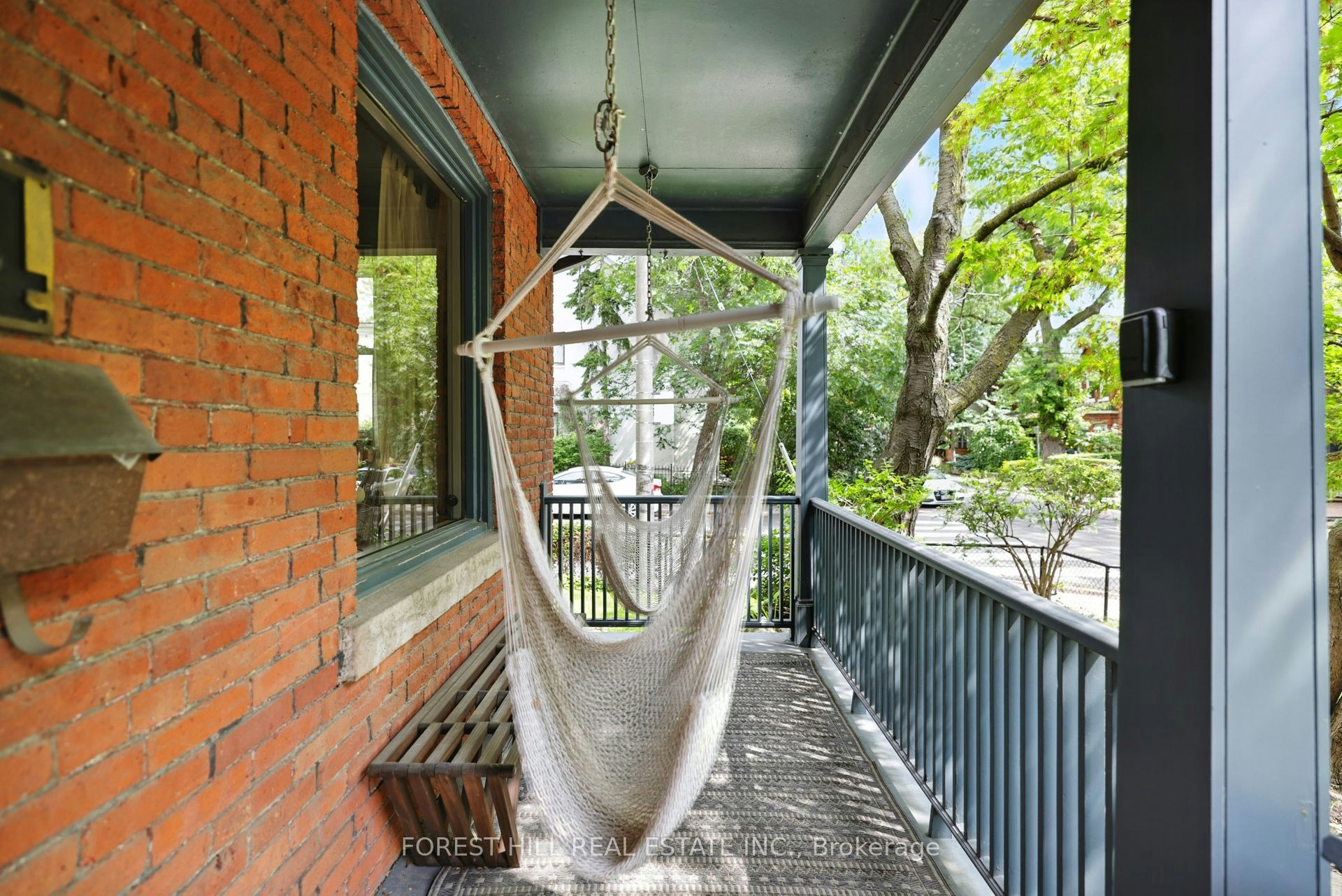 54 Afton Avenue, Toronto, ON, M6J 1S1 - 4