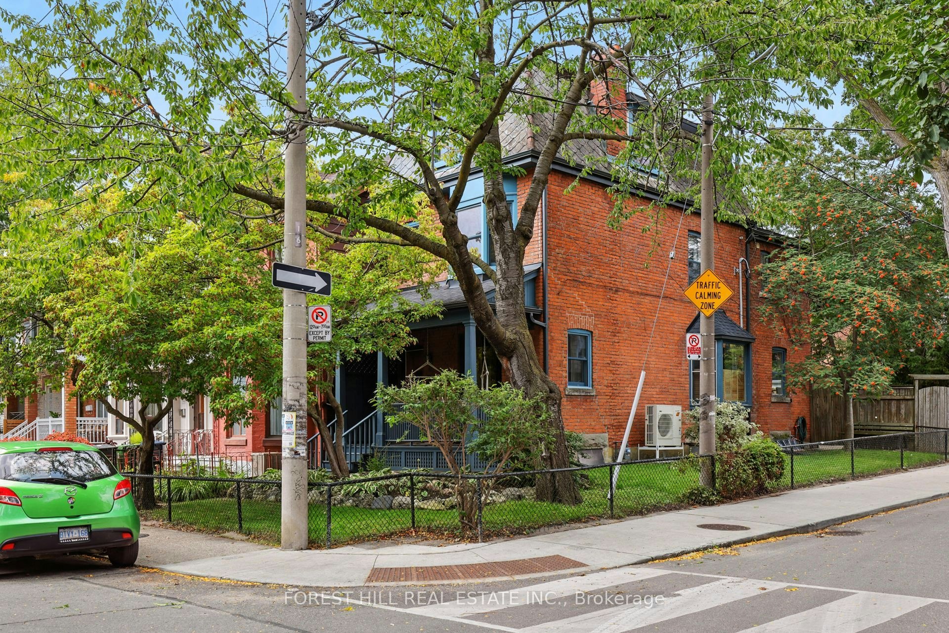 54 Afton Avenue, Toronto, ON, M6J 1S1 - 3