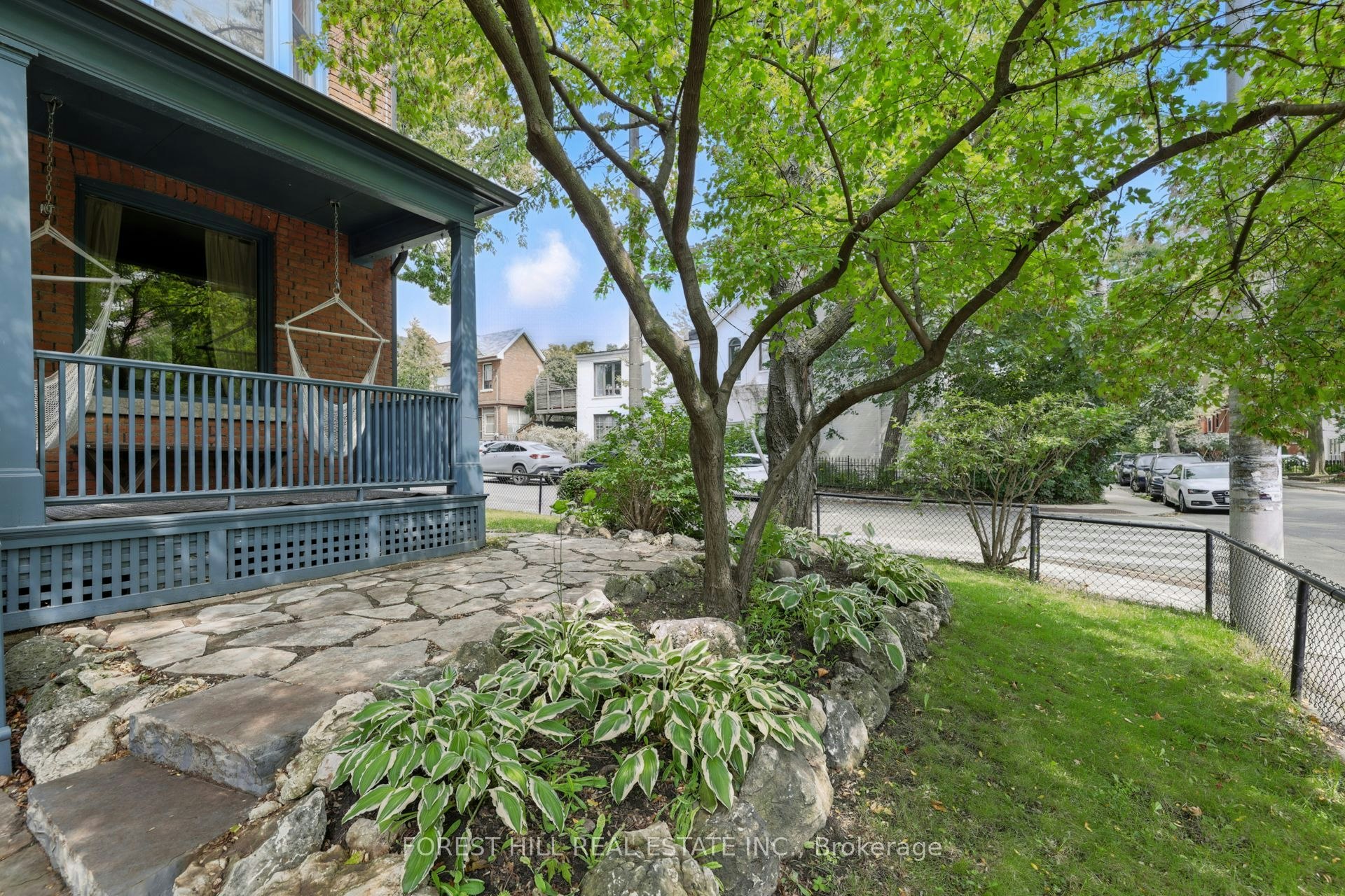54 Afton Avenue, Toronto, ON, M6J 1S1 - 36