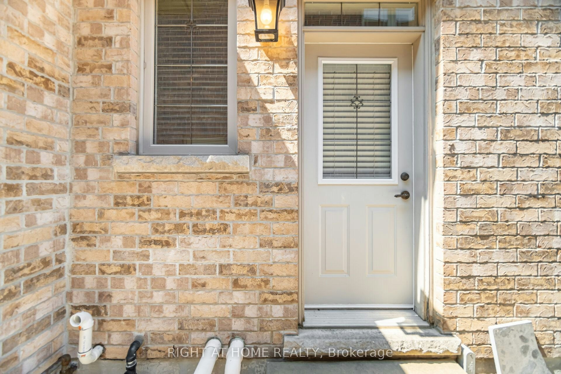 58 Johnston Avenue, Toronto, ON, M2N 1G8 - 42