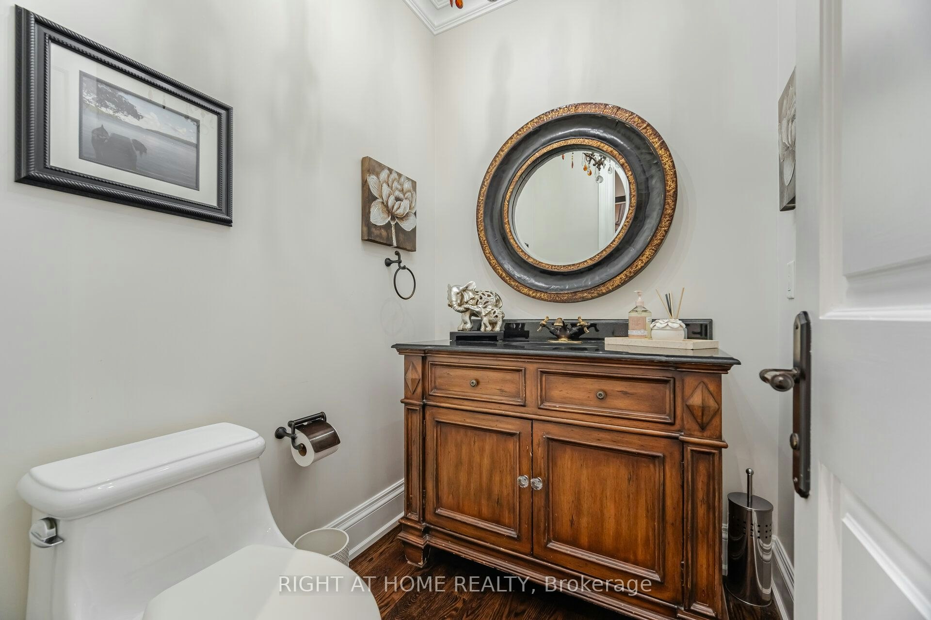 58 Johnston Avenue, Toronto, ON, M2N 1G8 - 9