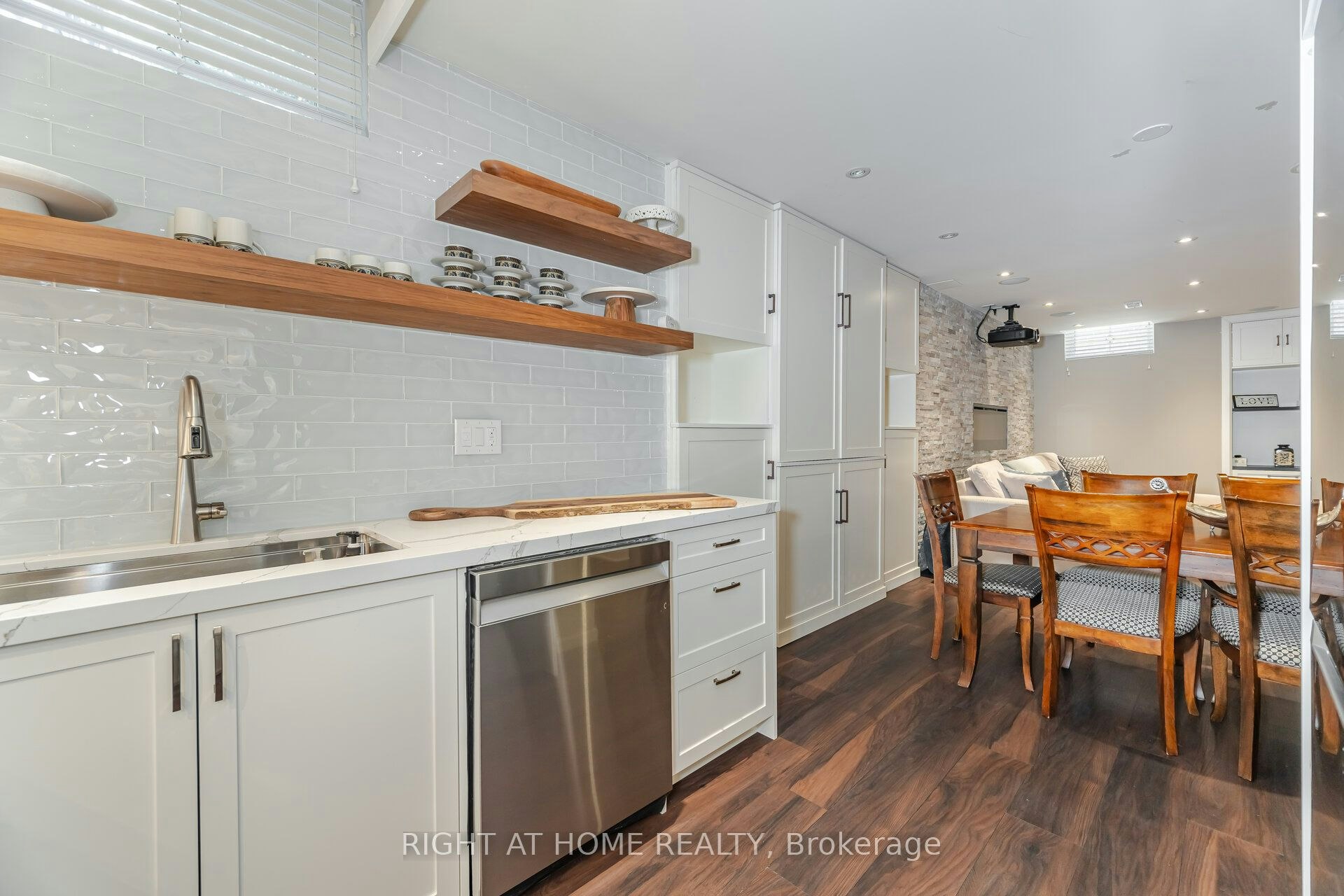 58 Johnston Avenue, Toronto, ON, M2N 1G8 - 44
