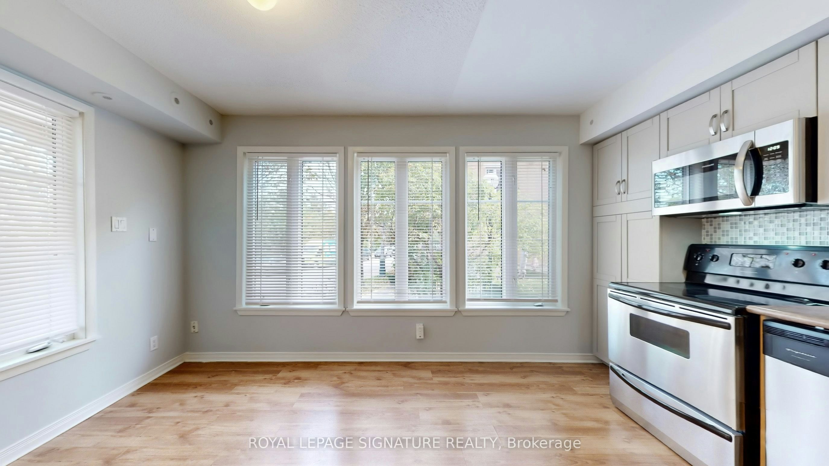 901-50 Western Battery Road, Toronto, ON, M6K 3P1 - 3