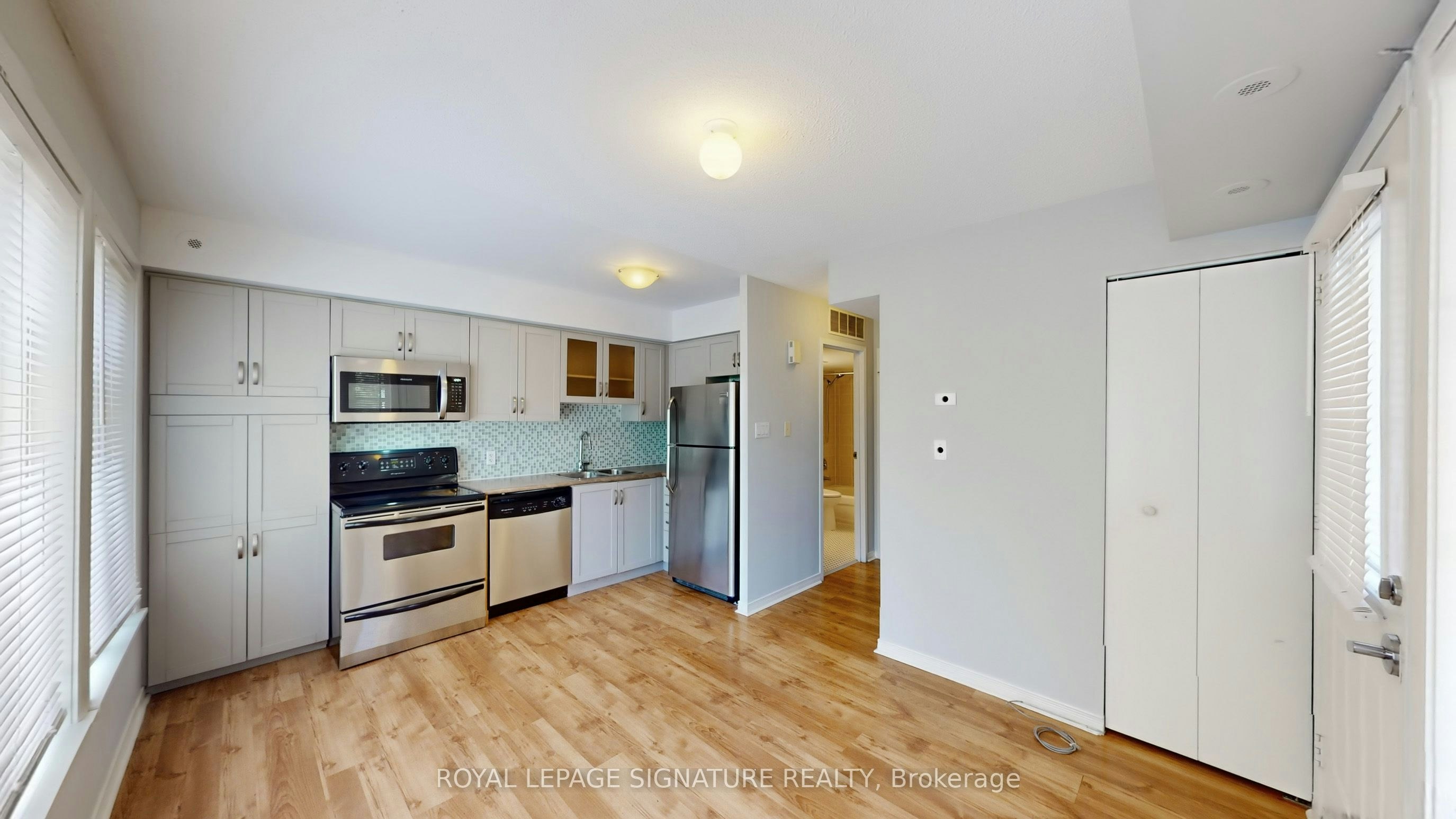 901-50 Western Battery Road, Toronto, ON, M6K 3P1 - 4