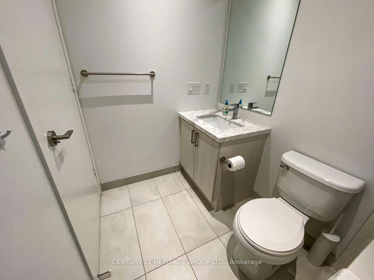 1709-501 St Clair Avenue W, Toronto, ON, M5P 0A2 - 8