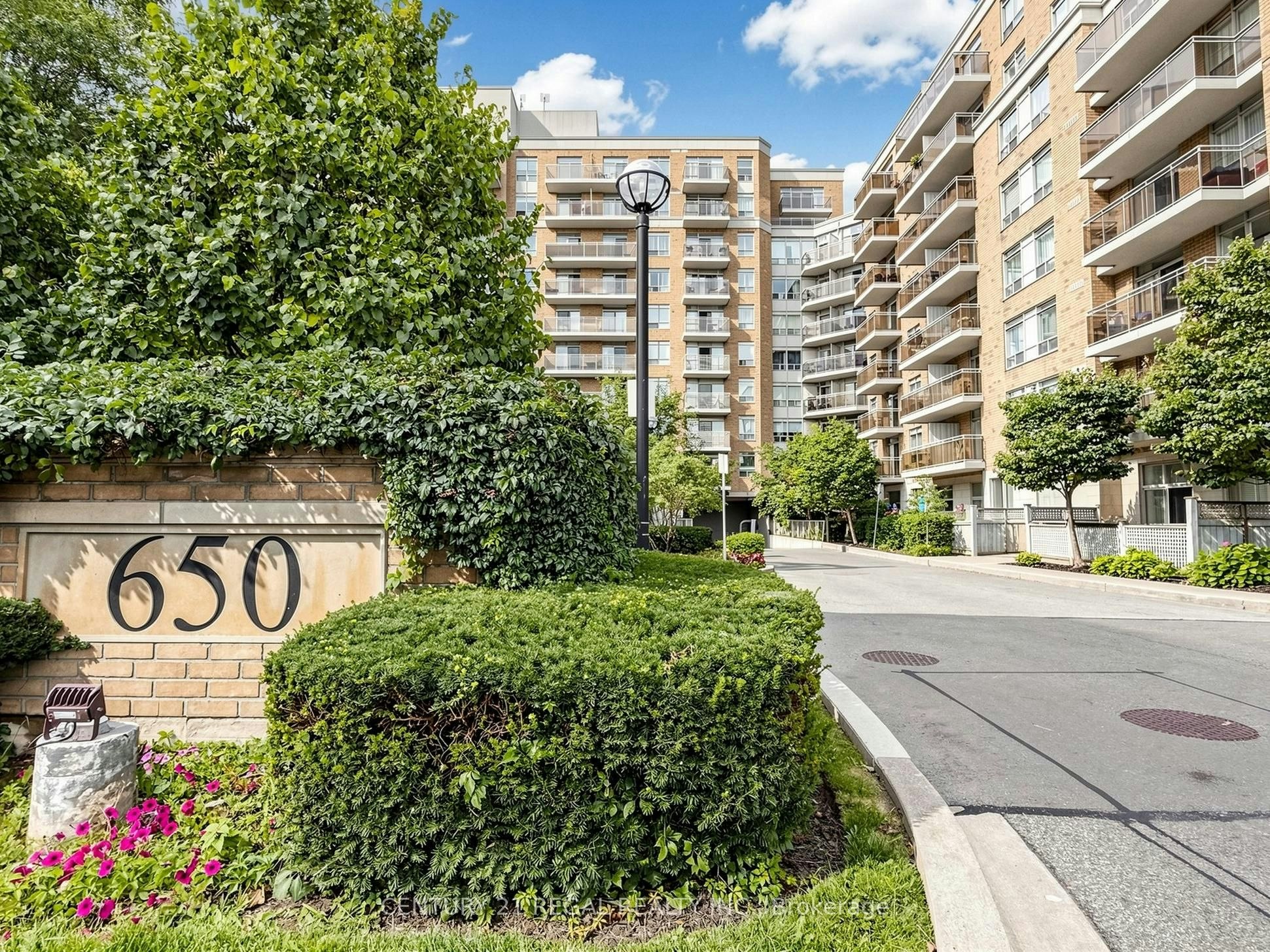 434-650 Lawrence Avenue W, Toronto, ON, M6A 3E8