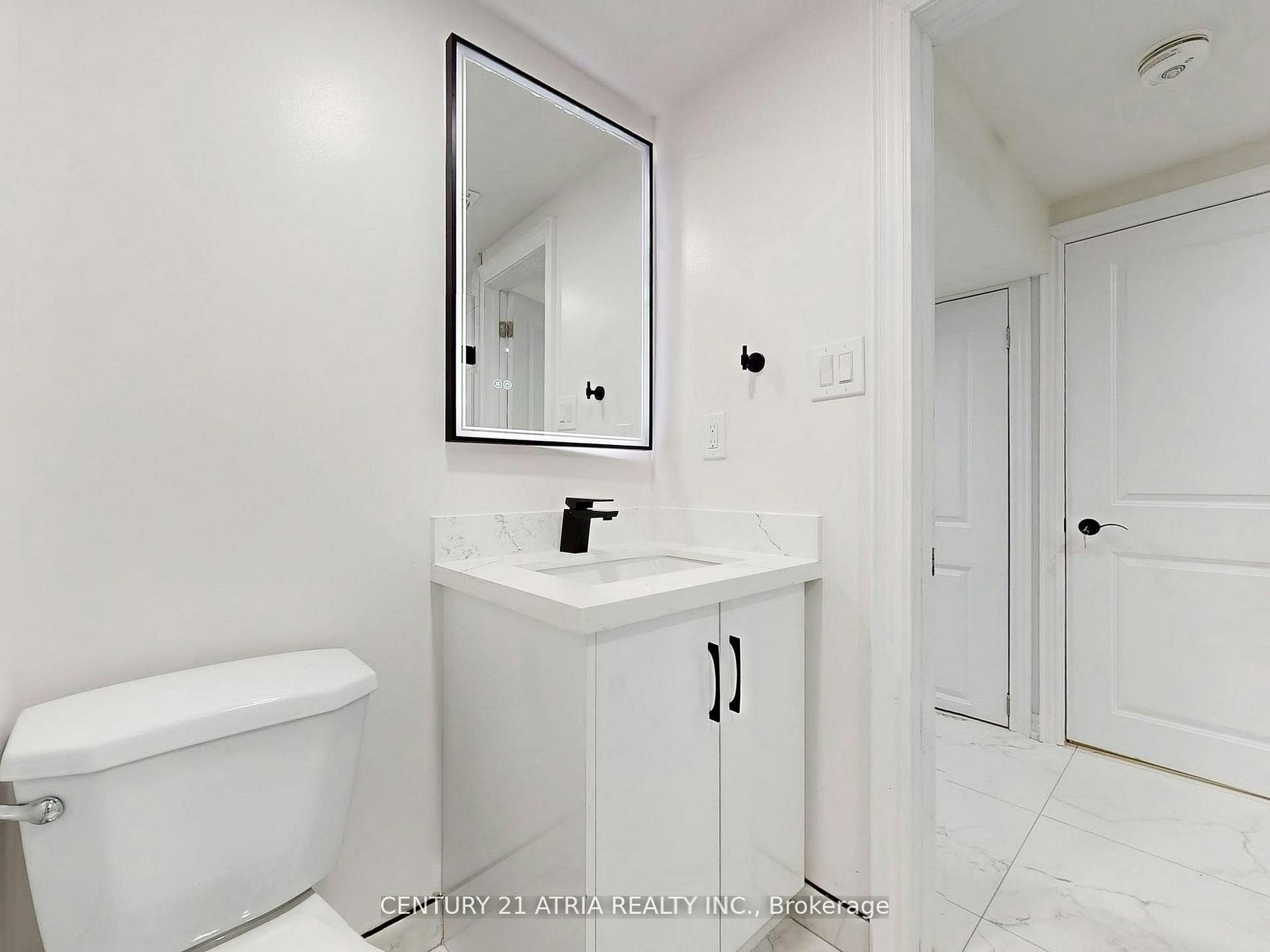 Lower B-57 Saddle Ridge Drive, Toronto, ON, M4A 1Z6 - 8