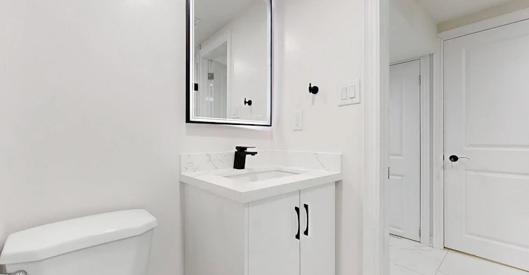 Lower B-57 Saddle Ridge Drive, Toronto, ON, M4A 1Z6 - 8