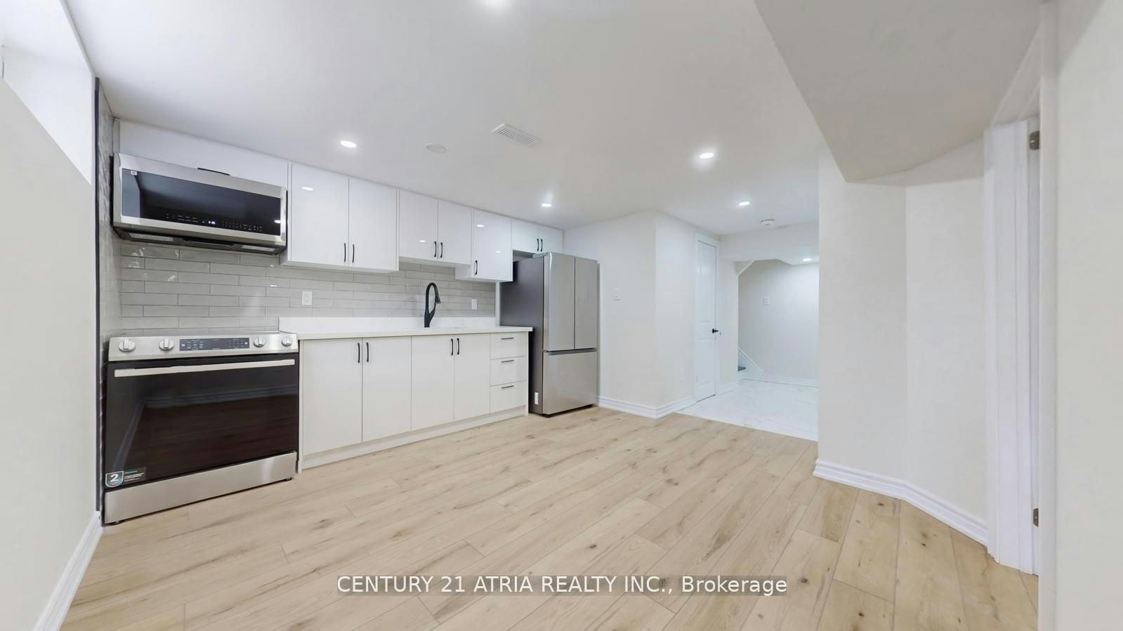 Lower B-57 Saddle Ridge Drive, Toronto, ON, M4A 1Z6 - 2