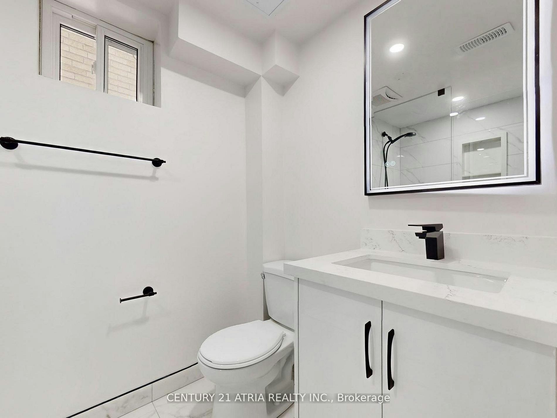Lower B-57 Saddle Ridge Drive, Toronto, ON, M4A 1Z6 - 7