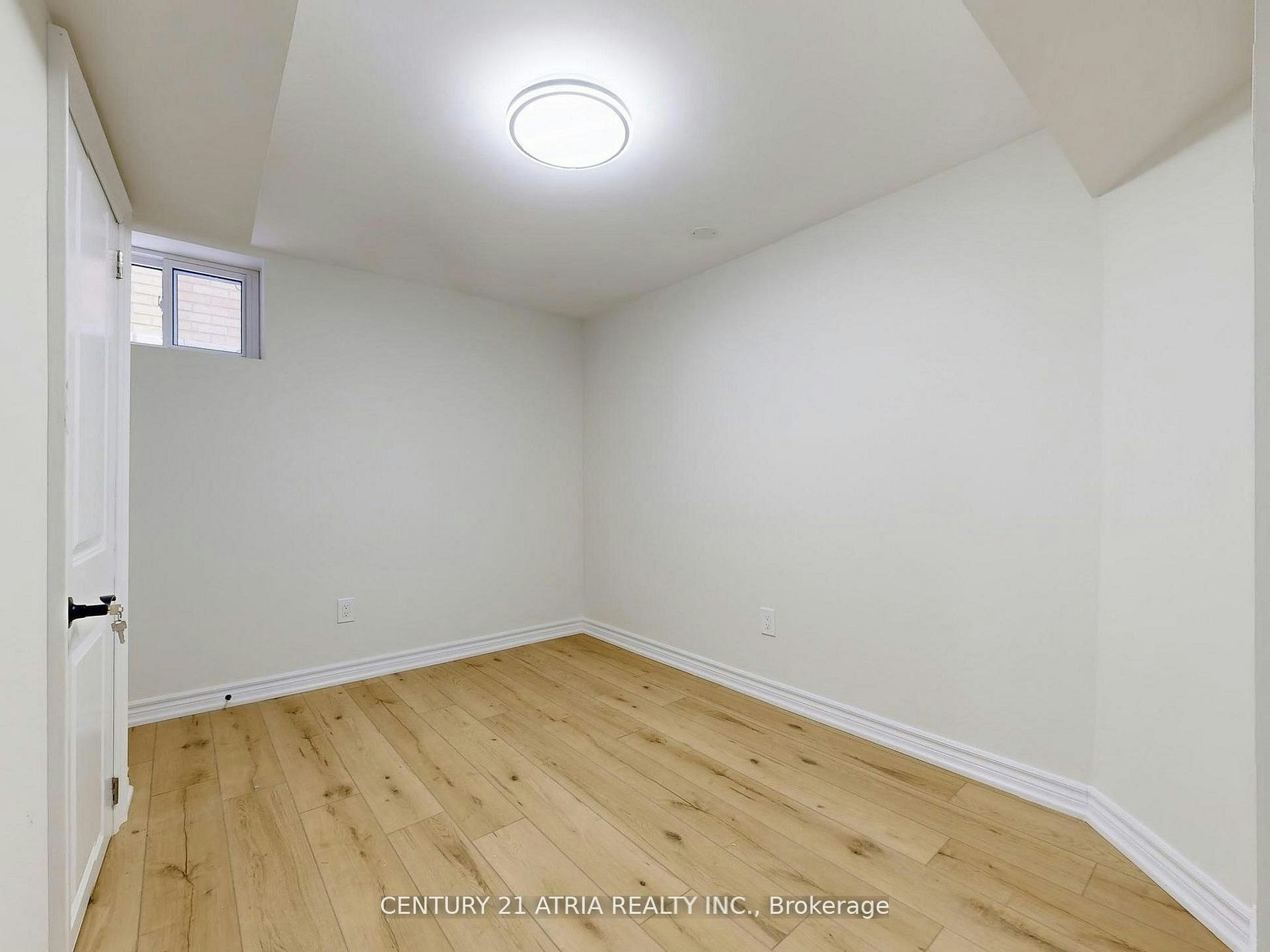 Lower B-57 Saddle Ridge Drive, Toronto, ON, M4A 1Z6 - 5