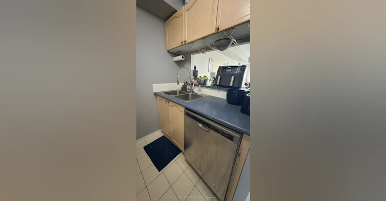 305-555 Wilson Heights Boulevard, Toronto, ON, M3H 6B5 - 9