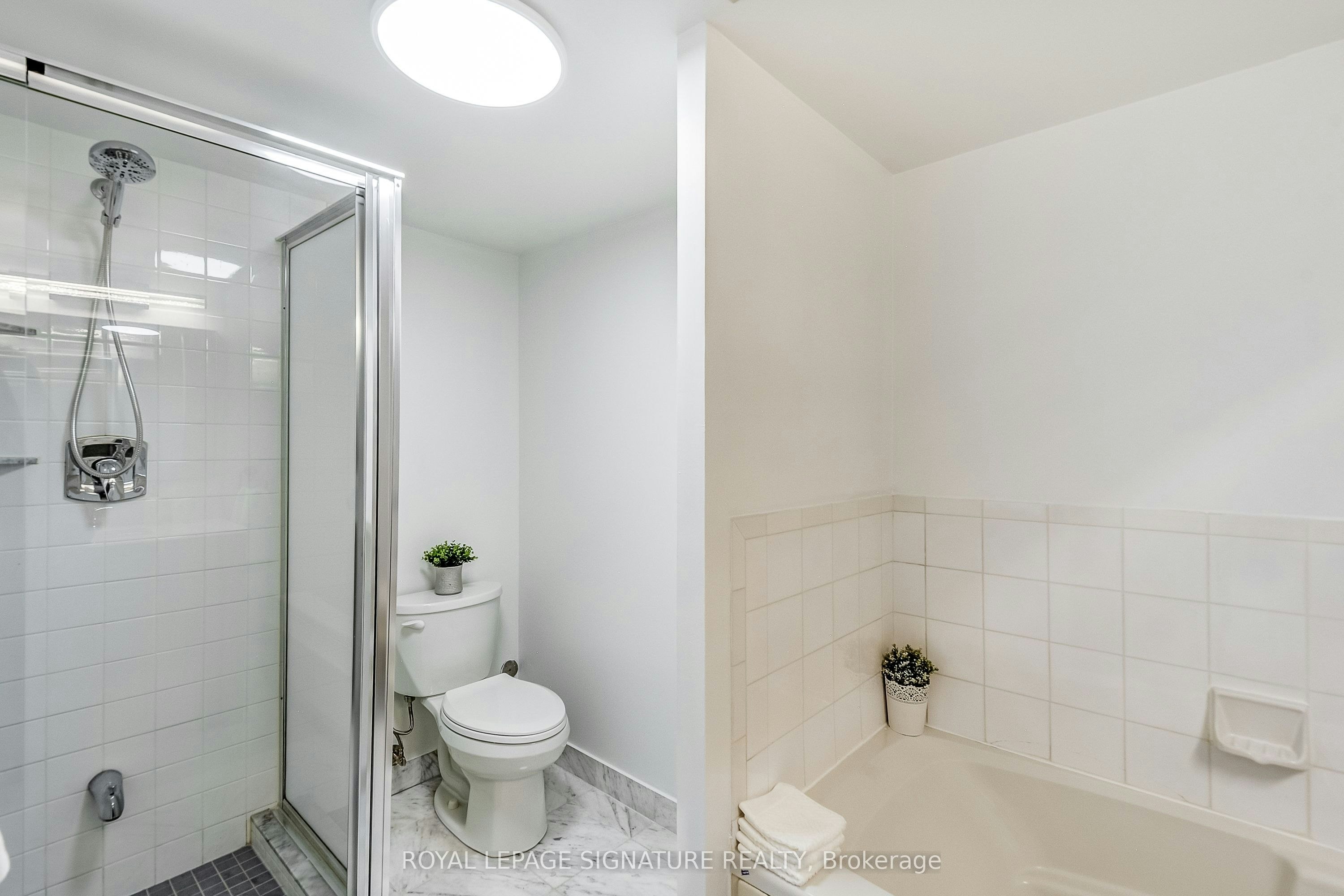3111-10 Yonge Street, Toronto, ON, M5E 1R4 - 17