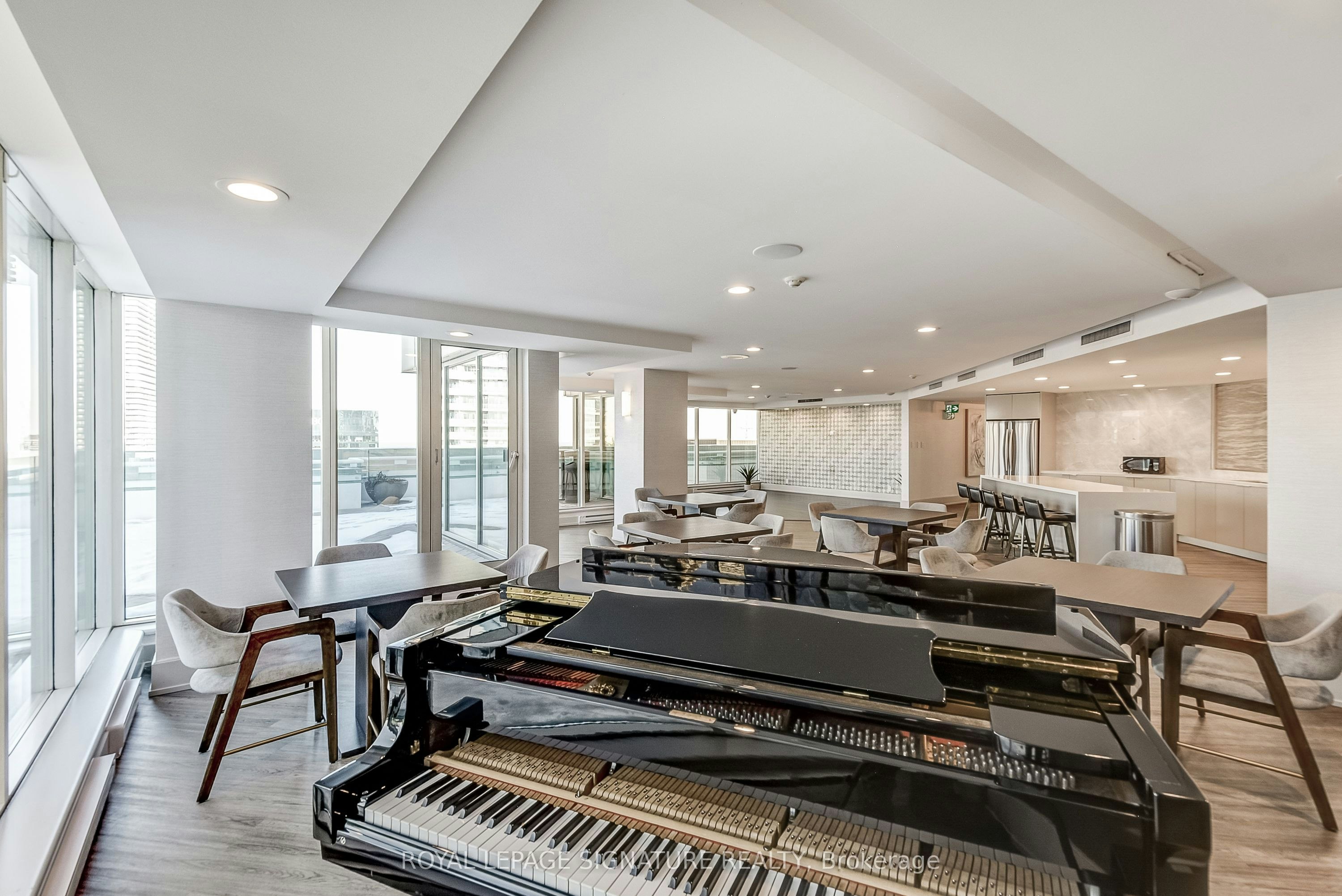 3111-10 Yonge Street, Toronto, ON, M5E 1R4 - 27