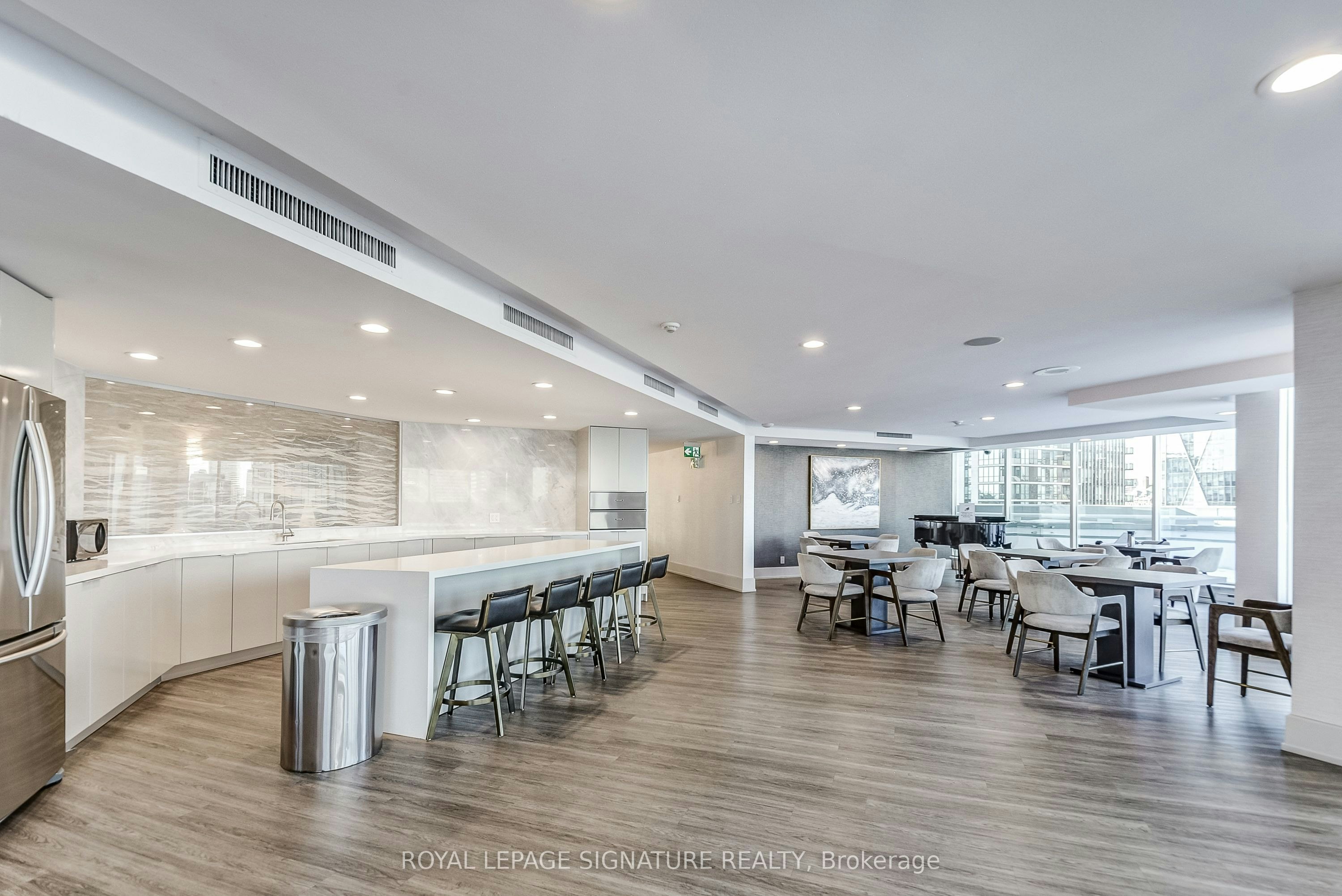 3111-10 Yonge Street, Toronto, ON, M5E 1R4 - 26