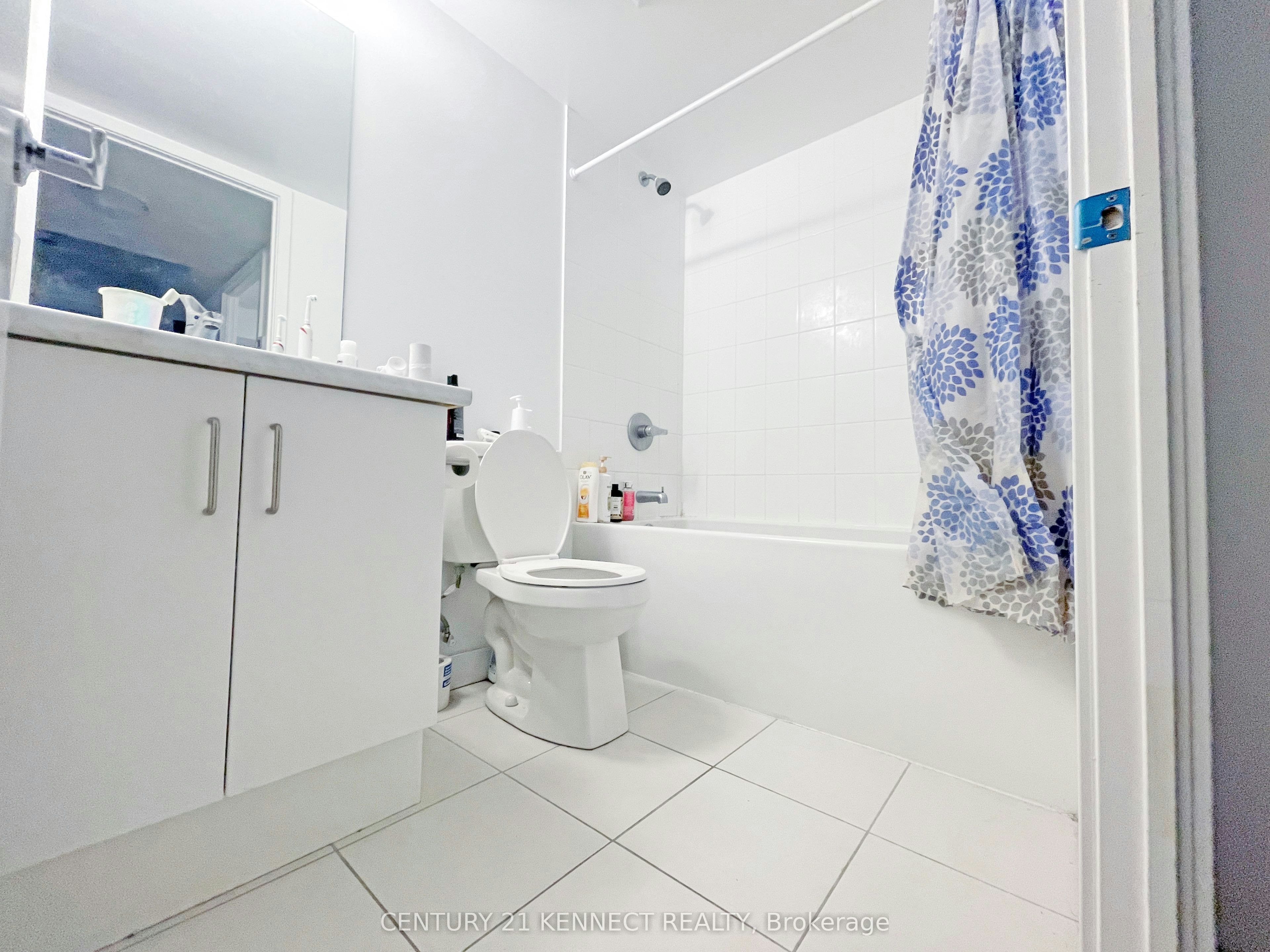 502R-231 College Street, Toronto, ON, M5T 1R4 - 12