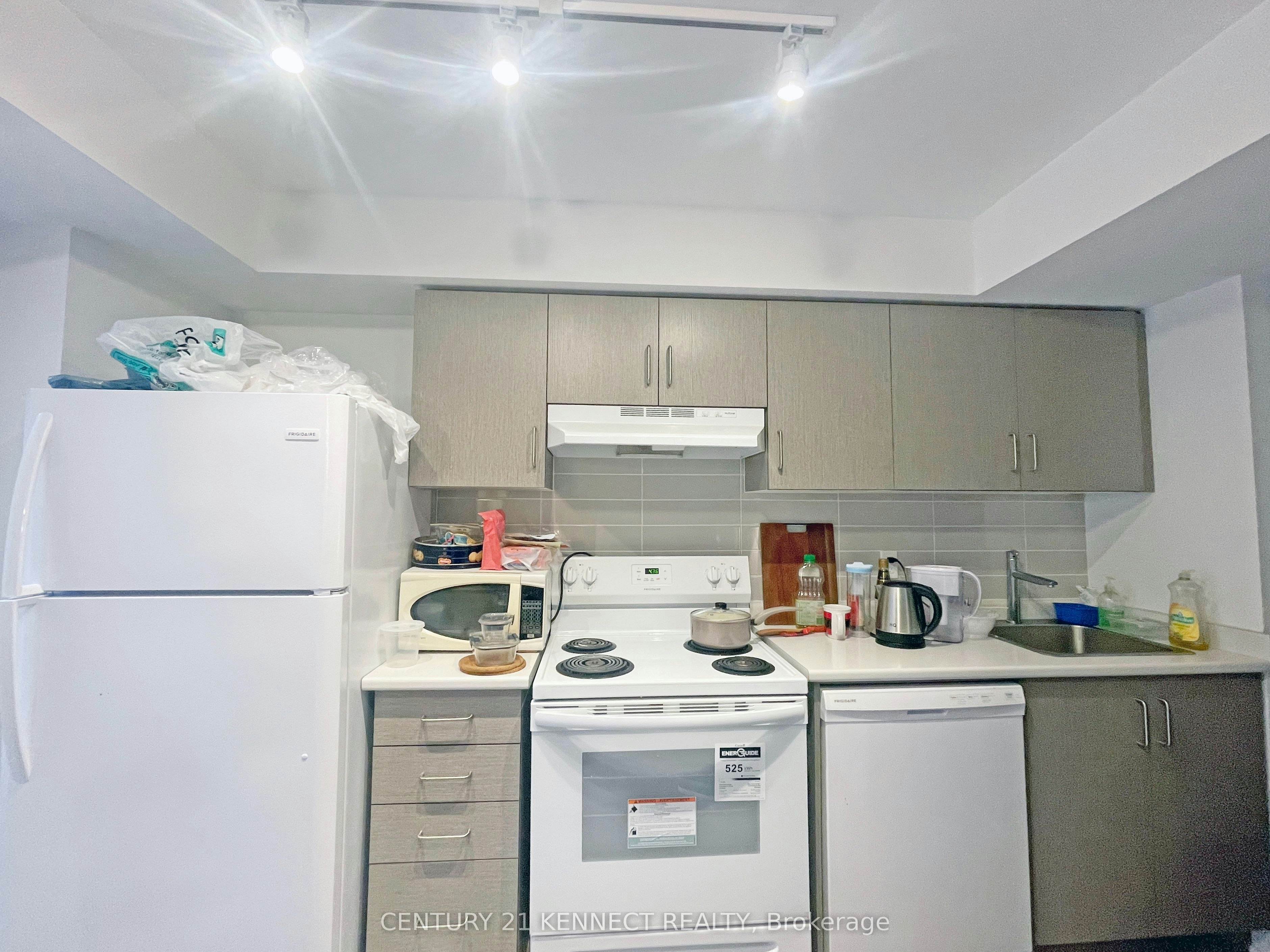 502R-231 College Street, Toronto, ON, M5T 1R4 - 4