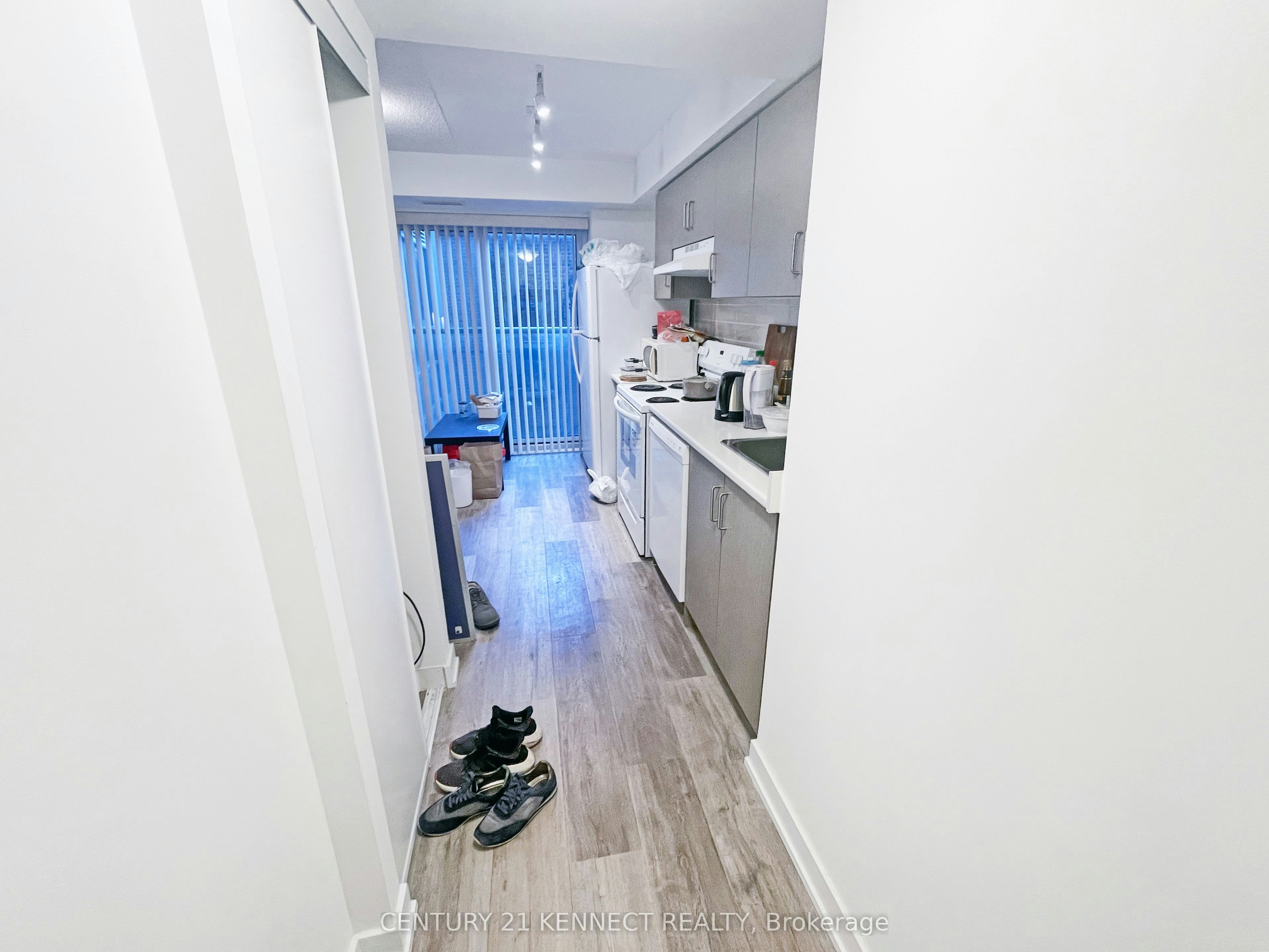 502R-231 College Street, Toronto, ON, M5T 1R4 - 3