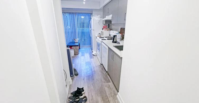 502R-231 College Street, Toronto, ON, M5T 1R4 - 3