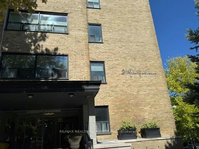 106-2 Ridelle Avenue, Toronto, ON, M6B 1H4 - 11