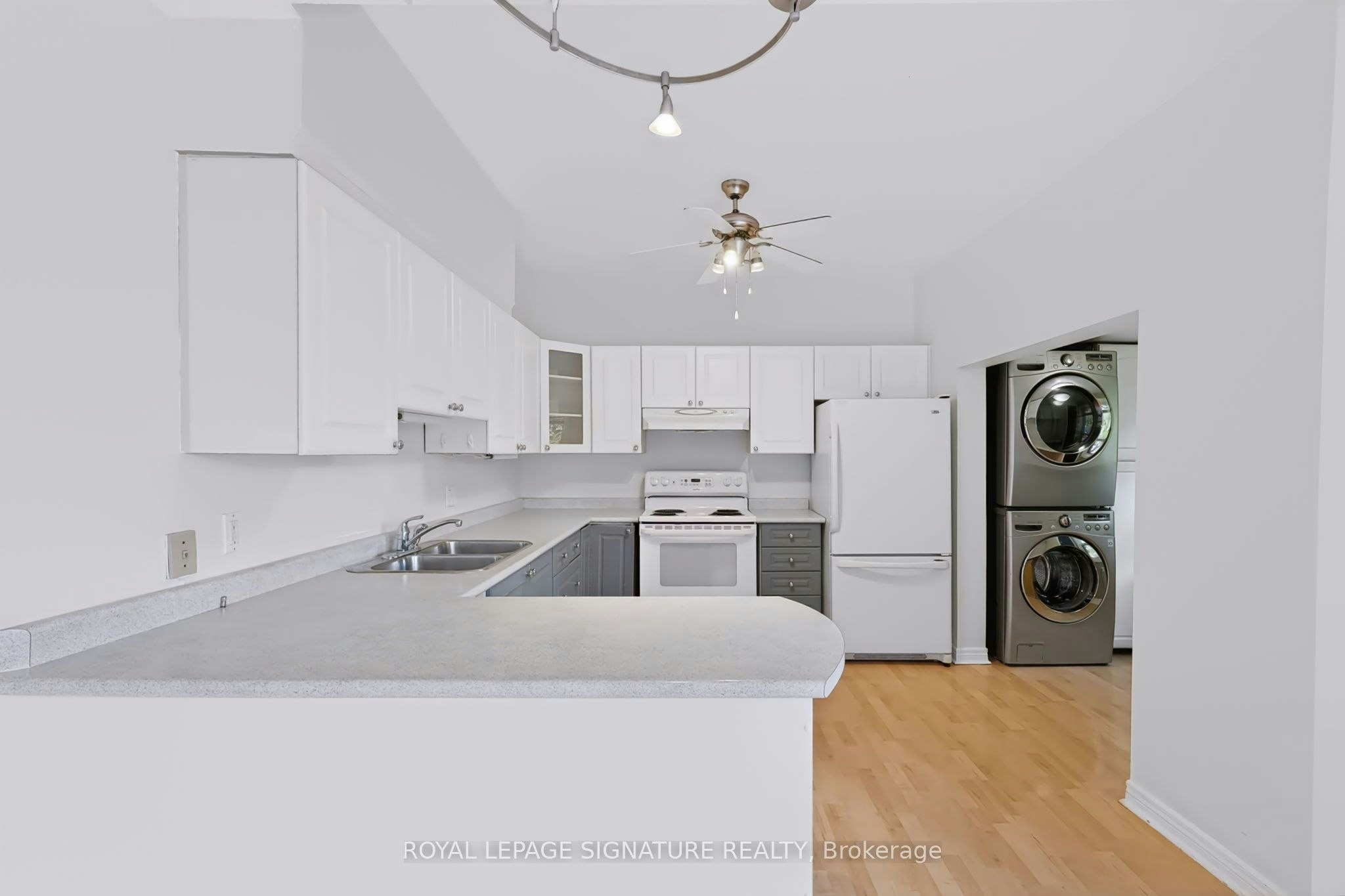 395 Glenholme Avenue, Toronto, ON, M6E 3E6 - 8