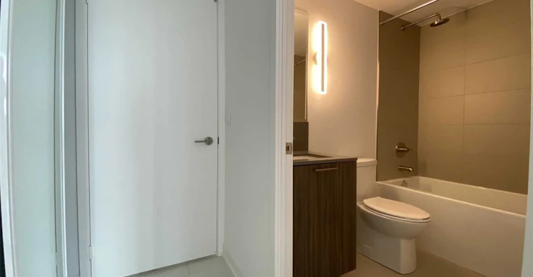 1207-19 Western Battery Road, Toronto, ON, M6K 0E3 - 7