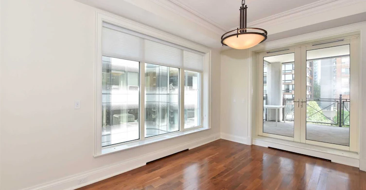 6D-1 St. Thomas Street, Toronto, ON, M5S 3M5