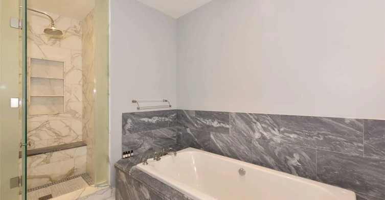 6D-1 St. Thomas Street, Toronto, ON, M5S 3M5 - 11