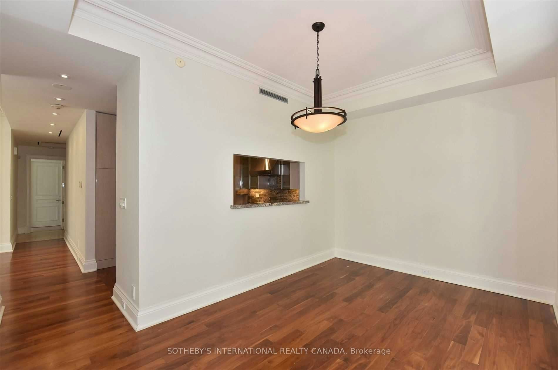 6D-1 St. Thomas Street, Toronto, ON, M5S 3M5 - 2