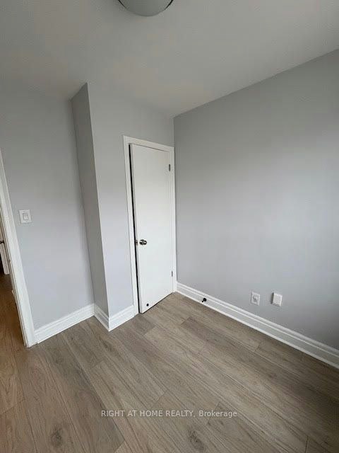 2nd Floor-576 Davenport Road, Toronto, ON, M5R 1K9 - 13
