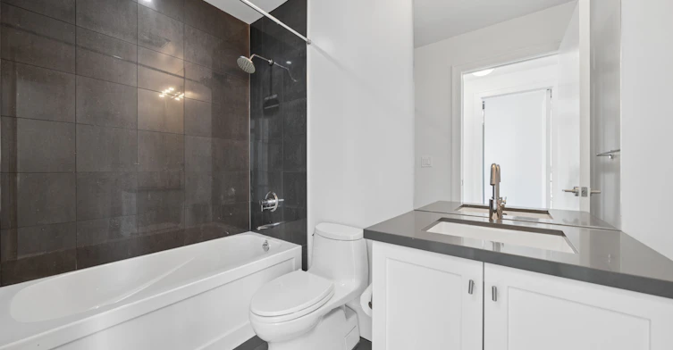 502-39 Queens Quay E, Toronto, ON, M5A 0A4 - 31