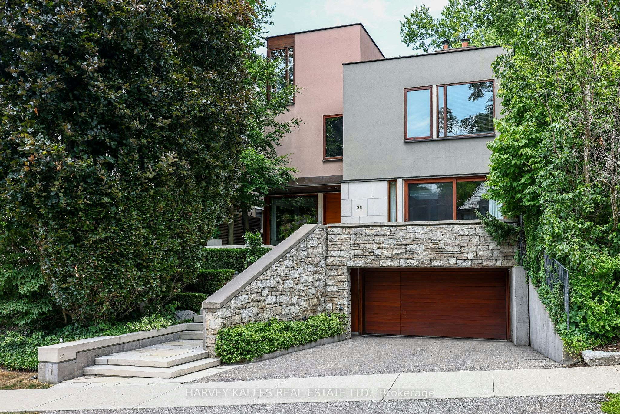 36 Millbank Avenue, Toronto, ON, M5P 1S5