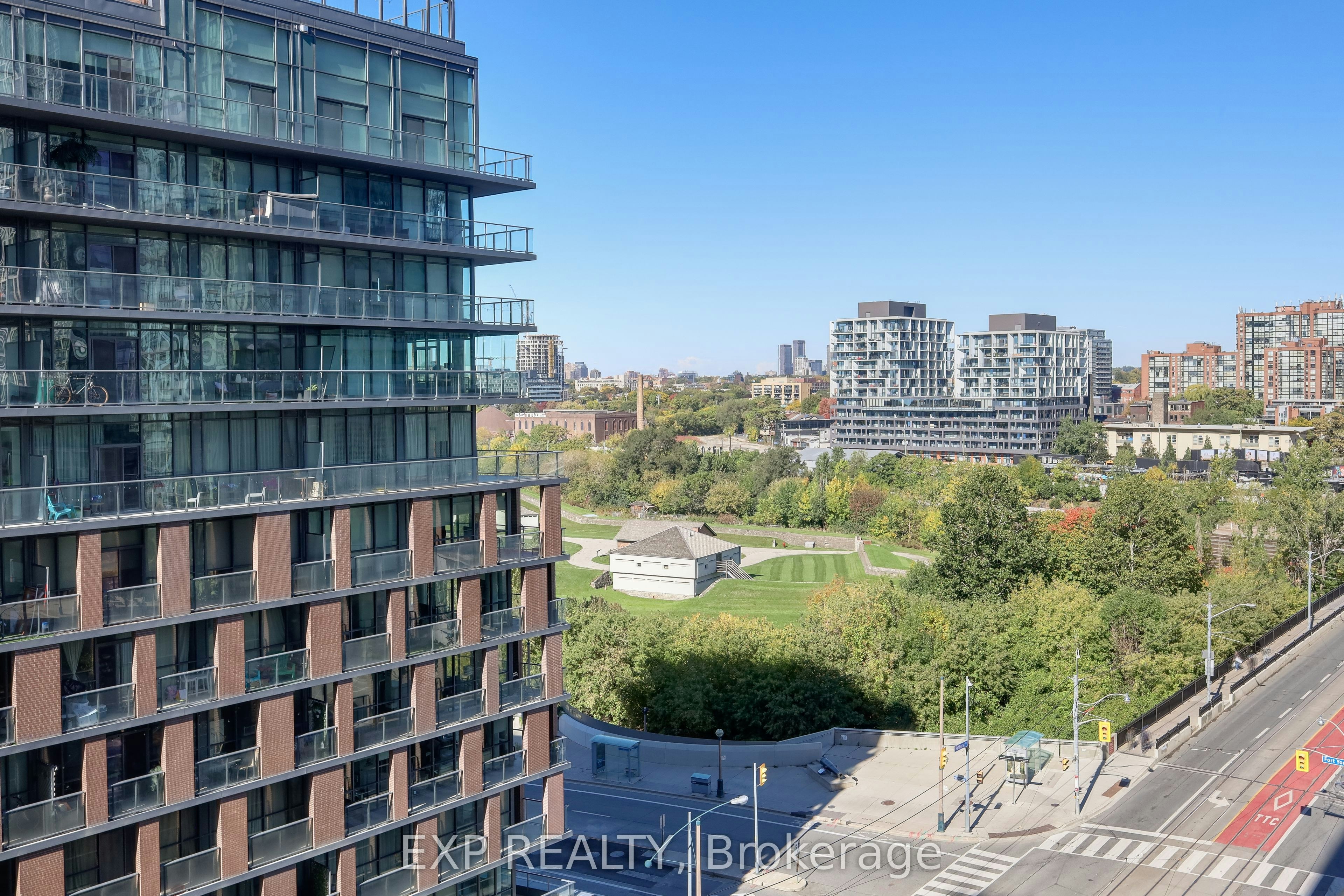1015-80 Queens Wharf Road, Toronto, ON, M5V 0J2 - 15
