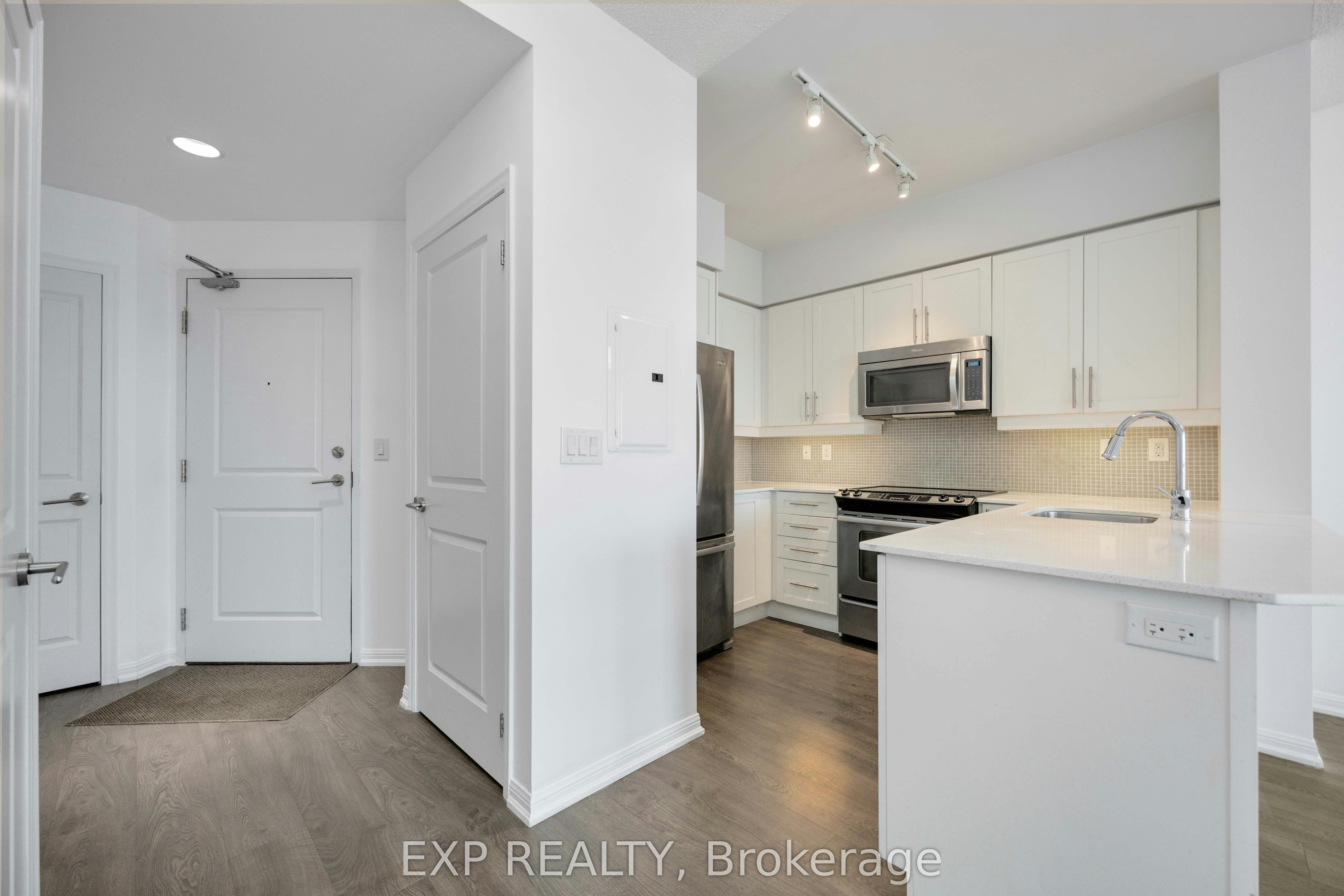 2512-125 Western Battery Road, Toronto, ON, M6K 3R8 - 25