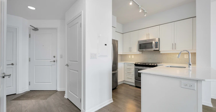 2512-125 Western Battery Road, Toronto, ON, M6K 3R8 - 25