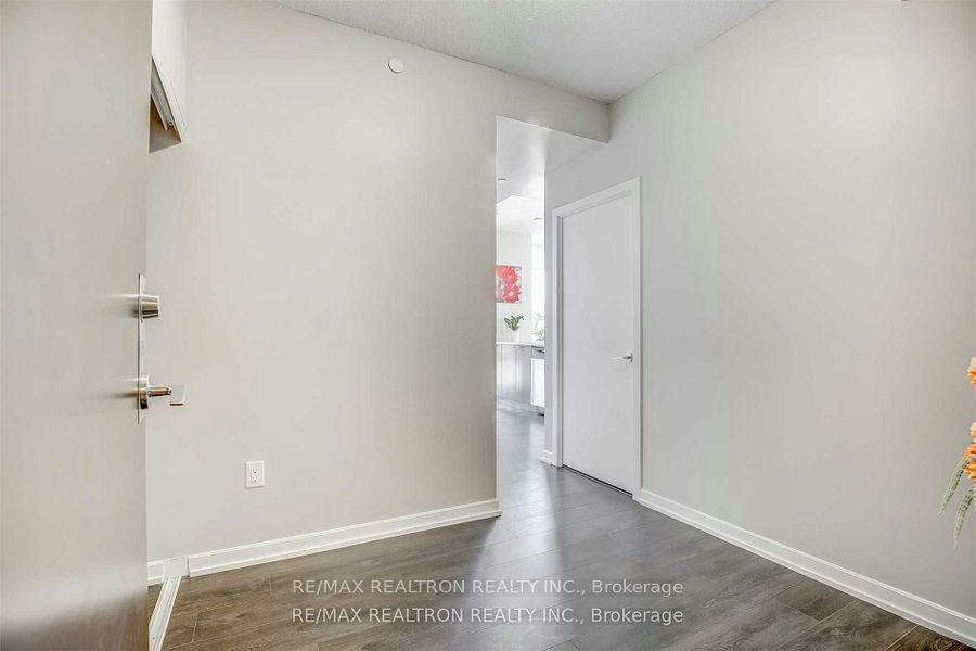 908-66 Forest Manor Road, Toronto, ON, M2J 1M6 - 6