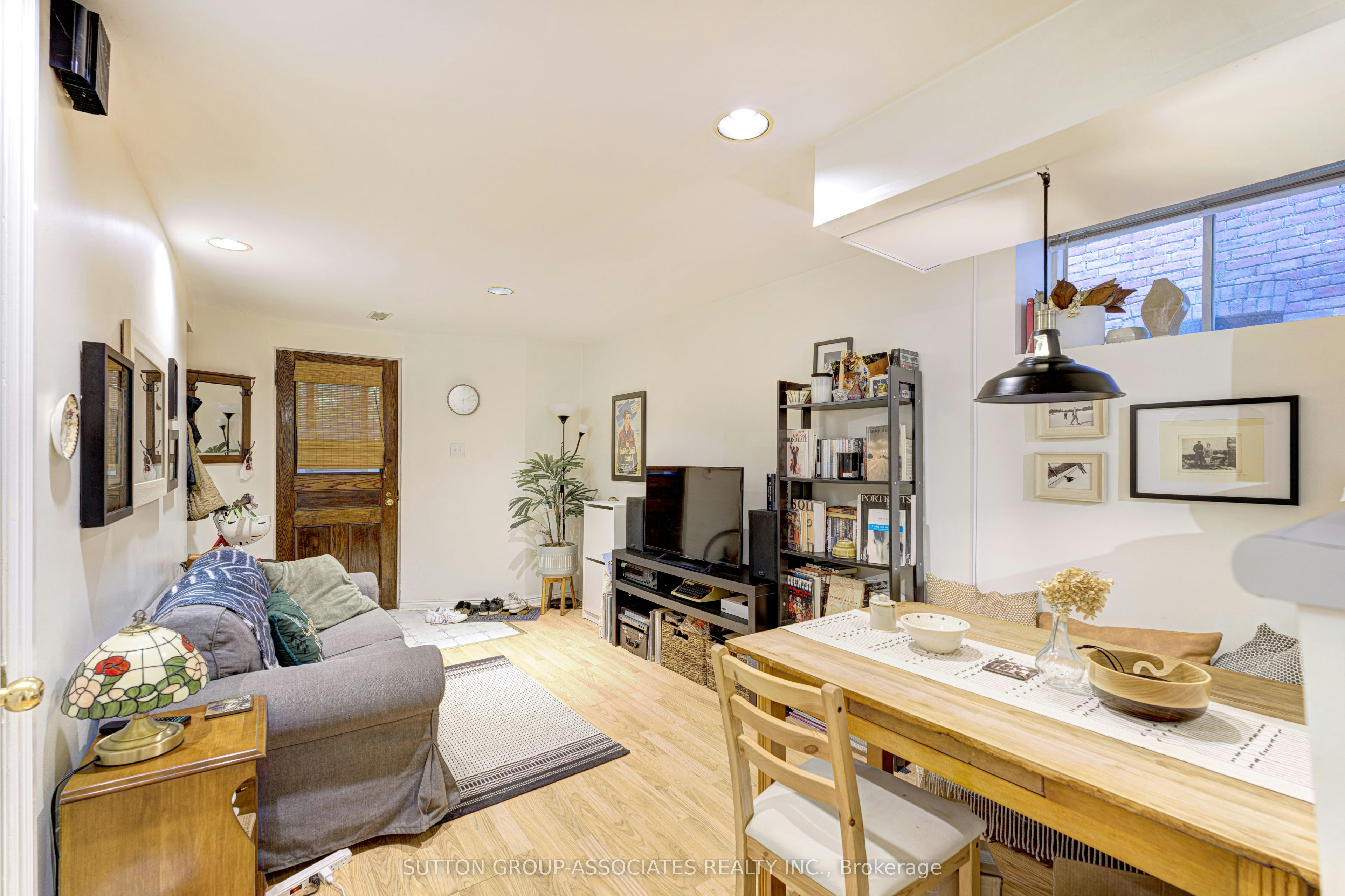 Basement-192 Albany Avenue, Toronto, ON, M5R 3C6 - 8