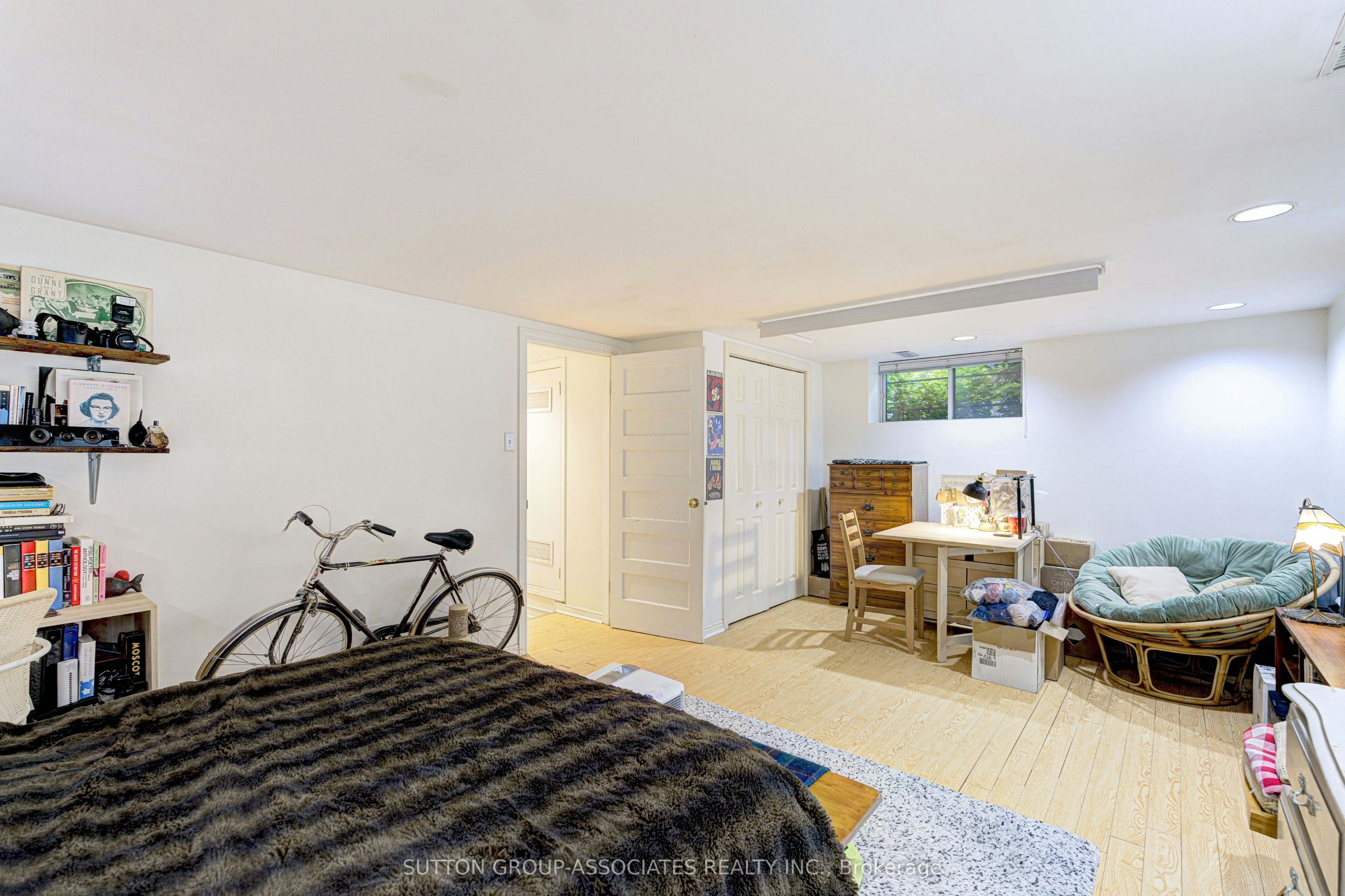 Basement-192 Albany Avenue, Toronto, ON, M5R 3C6 - 9