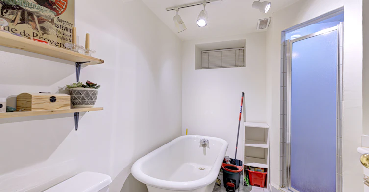 Basement-192 Albany Avenue, Toronto, ON, M5R 3C6 - 19